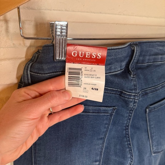 Guess Medium Wash Sexy Curve Denim Skinny Jeans, Women’s Size 28 - Picture 6 of 7